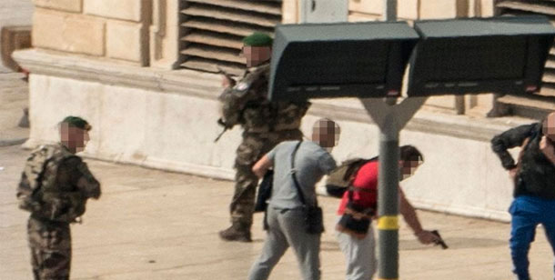  Deux Tunisiens soupçonnés d'être liés à l'attentat de Marseille arrêtés en Suisse