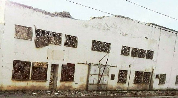 رياح قوية تصل إلى 100 كلم تتسبّب في أضرار بتونس العاصمة