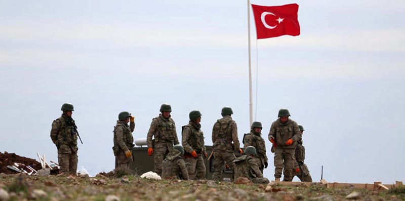 اعتقال عشرات الجنود الأتراك