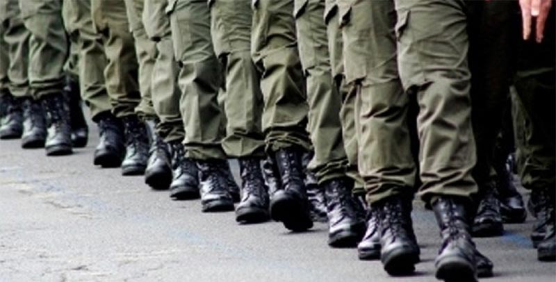 وزير الدفاع: نحو تكريس المساواة بين الجنسين في الخدمة العسكرية