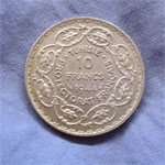 Découverte de 600 obus de la 2ème guerre mondiale et 400 pièces de monnaie de l’Ere Husseynite, chez un antiquaire
