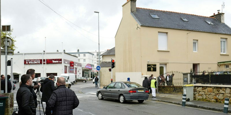 France : Deux blessés après des coups de feu devant une mosquée à Brest