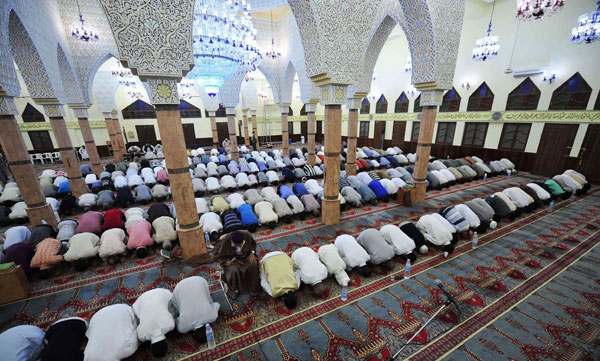 وزير الشؤون الدينية: لا وجود اليوم لجوامع ومساجد خارج السيطرة 
