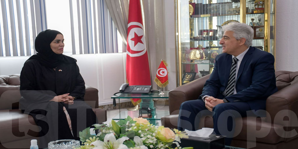 الارتقاء بالتعاون العسكري بين البلدين محور لقاء وزير الدفاع بسفيرة الإمارات بتونس