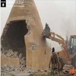 تنظيم داعش يدمّر مدينة نمرود الأثرية في الموصل بالجرافات