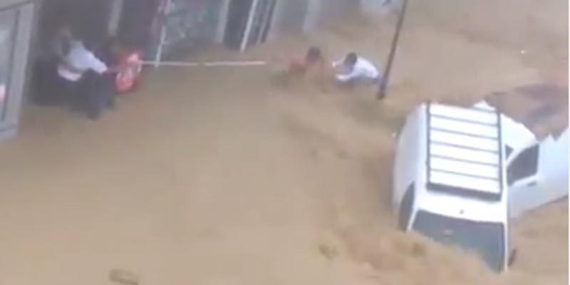 Le directeur de la lutte contre les catastrophes naturelles sauvé par les citoyens à Nabeul