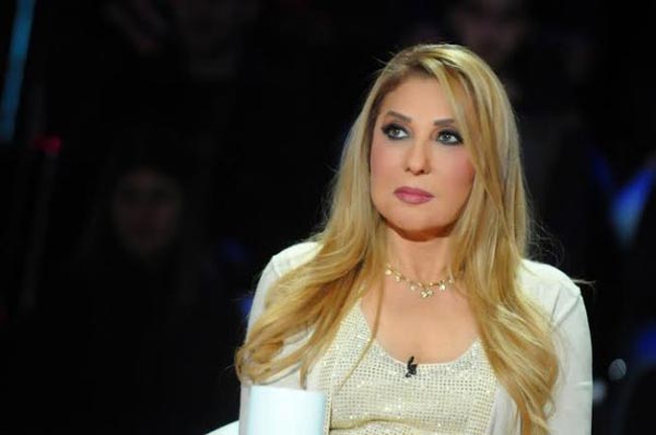 نادية الجندي تثير الجدل بصورها على البحر...هكذا أصبحت! 