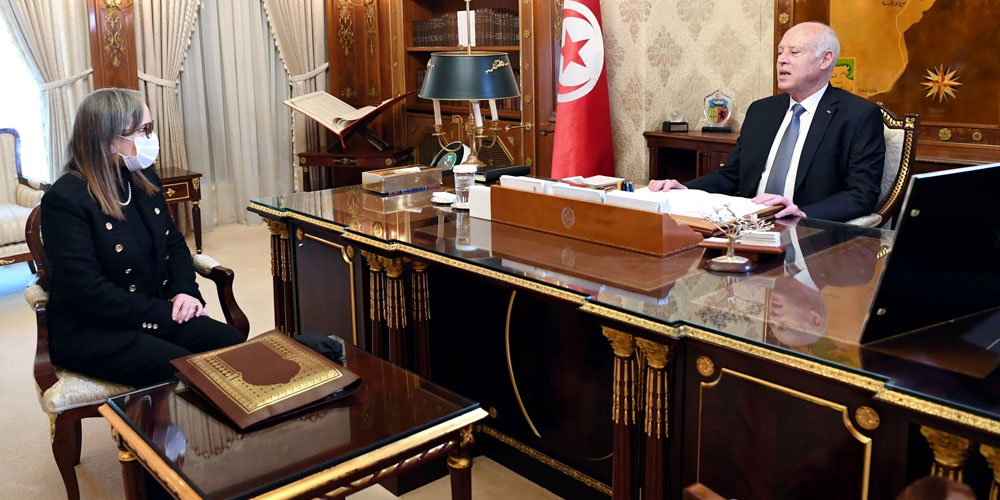 قيس سعيد يلتقي رئيسة الحكومة