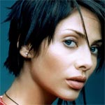 Eventuelle annulation de la participation de Natalie Imbruglia au festival de Carthage suite à l’attentat de Sousse 