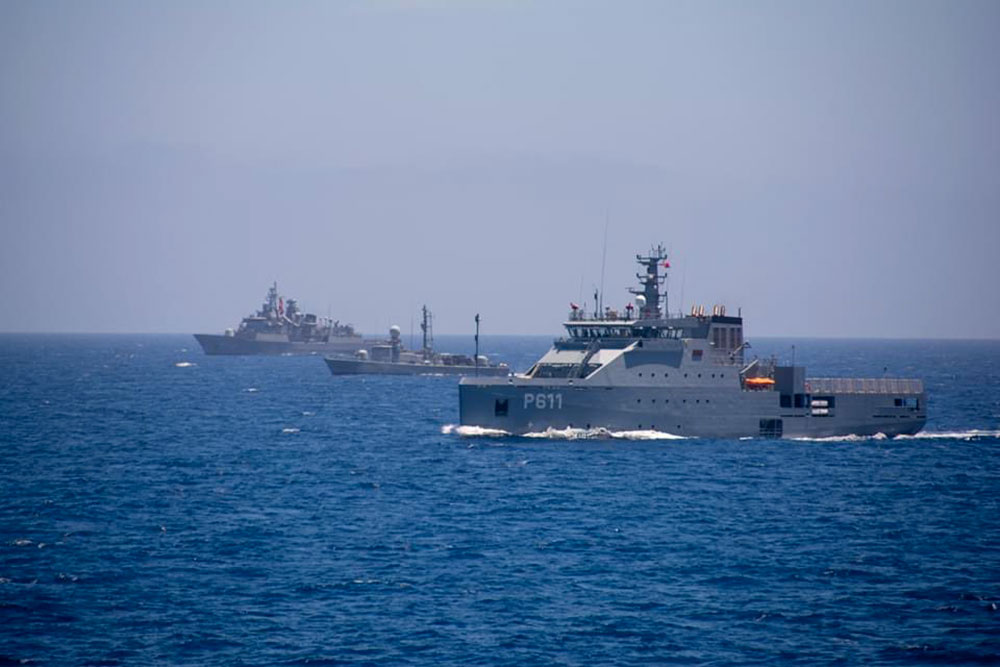 naval-1-290620.jpg