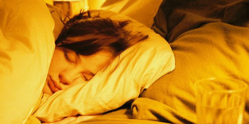 خرافات شائعة عن النوم قد تسبب ضررا صحيا