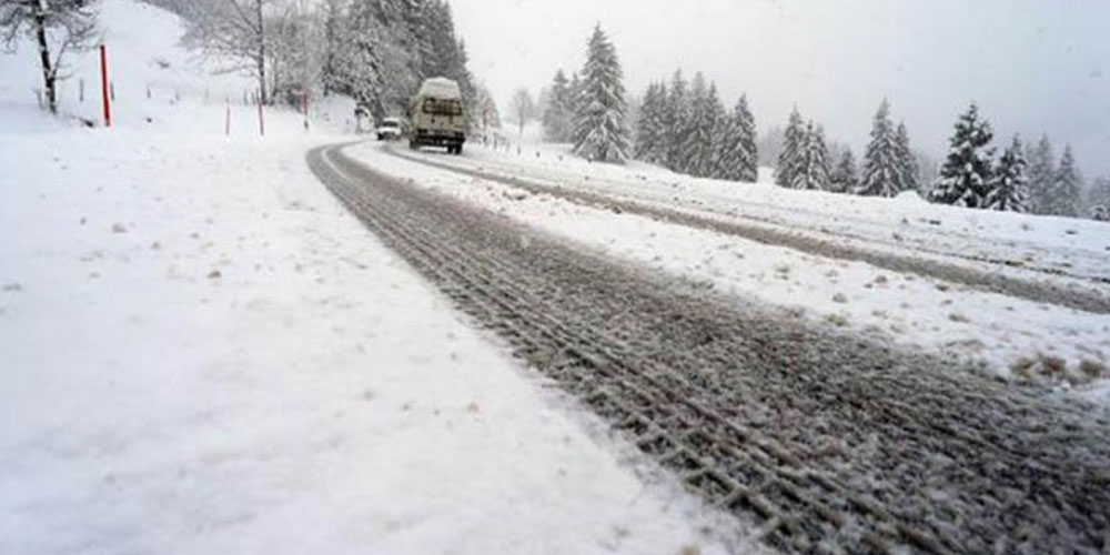 تساقط الثلوج: وزارة التجهيز تؤكد استعدادها للتدخل