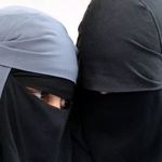 Ariana : Deux hommes en Niqab tentent d’immoler une jeune fille par le feu