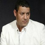 محمد العوني بعد إشاعة و فاته:الفنان التونسي لا يلقى اهتماما إلا بعد موته