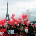 En photos : Les ballons de la Liberté à la place du Trocadéro à Paris