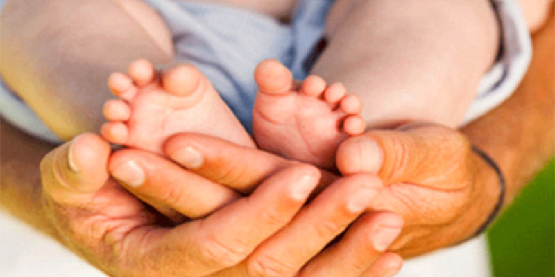 Le congé de paternité pourrait atteindre 4 mois avec un demi-salaire