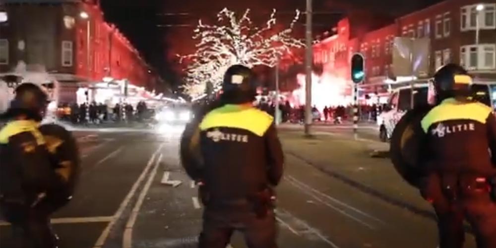 Deuxième nuit d'émeutes aux Pays-Bas après l'imposition du couvre-feu