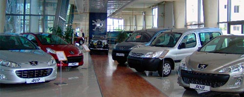peugeot-120613-v.jpg