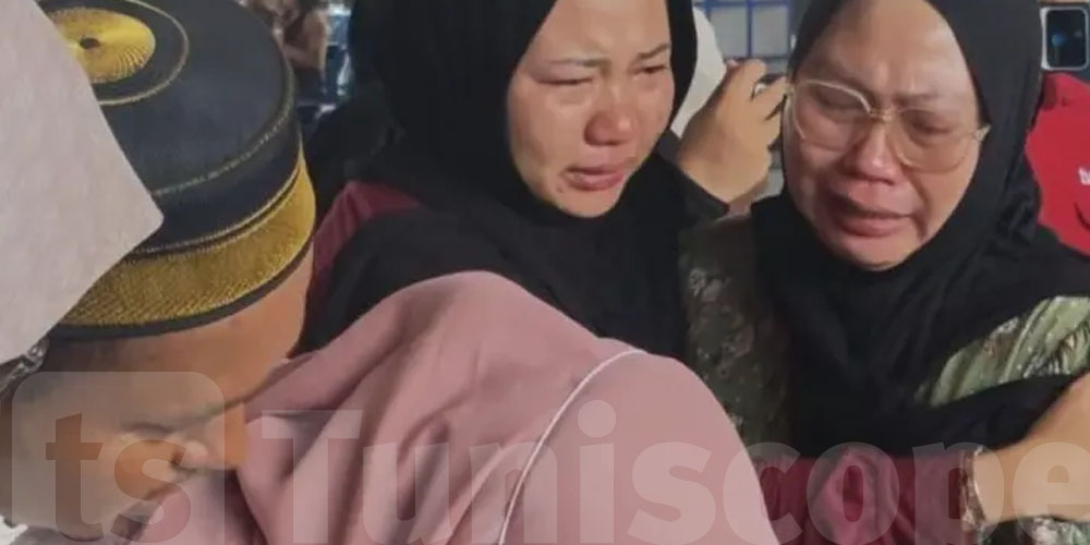  غرق سفينة ركاب إندونيسية... وعمليات بحث عن عشرات المفقودين