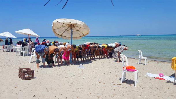 Photo du jour : Des plages sans bikinis pour un tourisme islamique