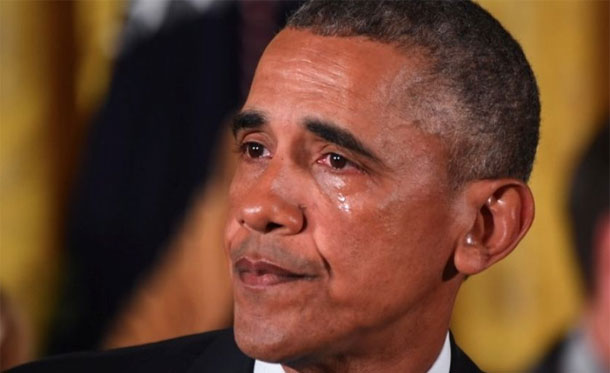 La photo du jour : Obama en pleurs parlant de son combat contre les armes