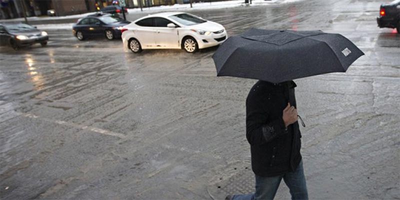 نشرة خاصة : أمطار رعدية وهبوب رياح قوية وانخفاض في درجات الحرارة
