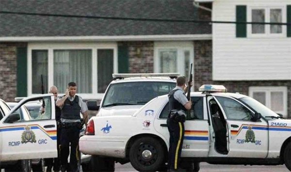 بعد طعن شرطي أميركي.. كندا تعتقل 3 نساء