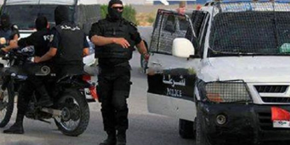 ضبط سيارة مشبوهة في باب عليوة