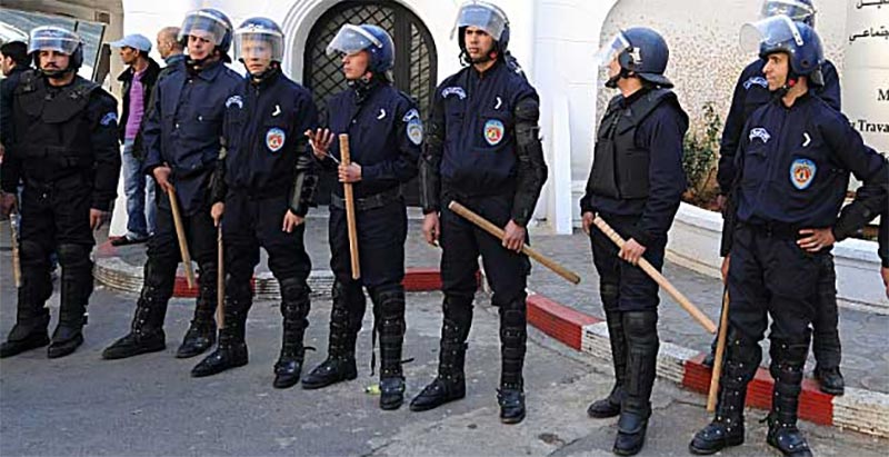 عشرات الجرحى في شجار بين عمال جزائريين وأفارقة