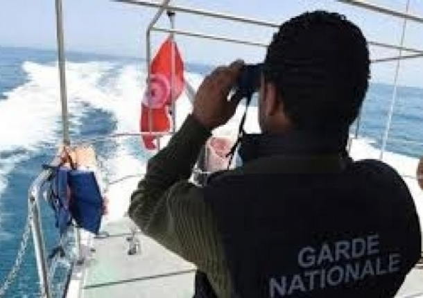 إنقاذ 9 مهاجرين غير شرعيين في جزيرة قرقنة