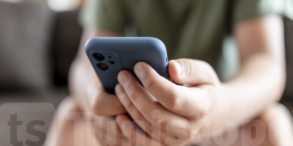 Pas de téléphone portable avant l’âge de 11 ans