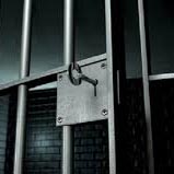 Prison de Jendouba : Les agents et cadres des services pénitentiaires observent un sit-in