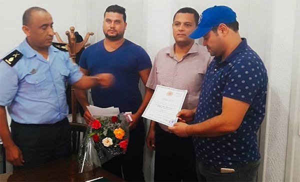 بالصور: تكريم الأعوان الذين نجحوا في إنقاذ فتاة حاولت الانتحار
