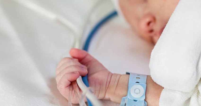 جمعية مساعدة ضحايا الأخطاء الطبية تنتقد التقرير النهائي لفاجعة وفاة الرضع