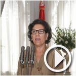  بالفيديو...المرزوقي يستقبل راضية النصراوي للاستماع إليها بخصوص أنباء عن وفاة شابين بسبب التعذيب 
