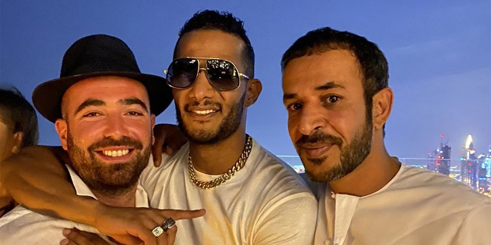 احتضن مغني إسرائيلي.. هكذا ردّ محمد رمضان على الانتقادات