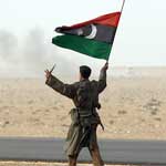Après le décès du général Younès, les rebelles libyens dissolvent leur gouvernement