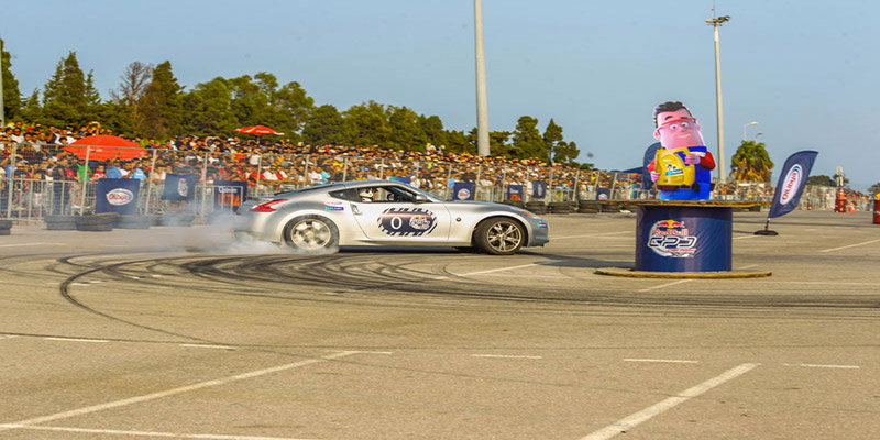 En photos : 5ème édition du Red Bull Car Park Drift