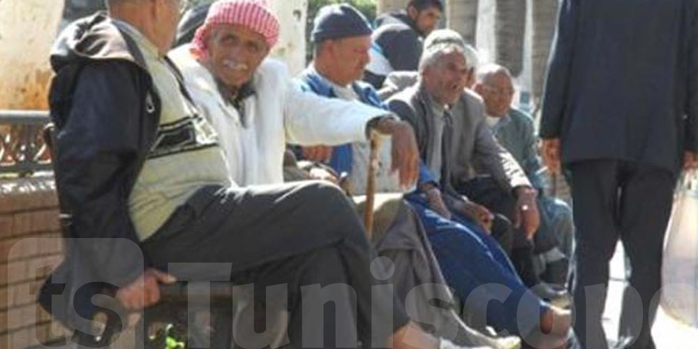 Prime des retraités : mise en vigueur reportée à janvier 2027