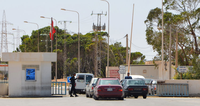 رمادة :جحز سيارة تهريب قادمة من ليبيا
