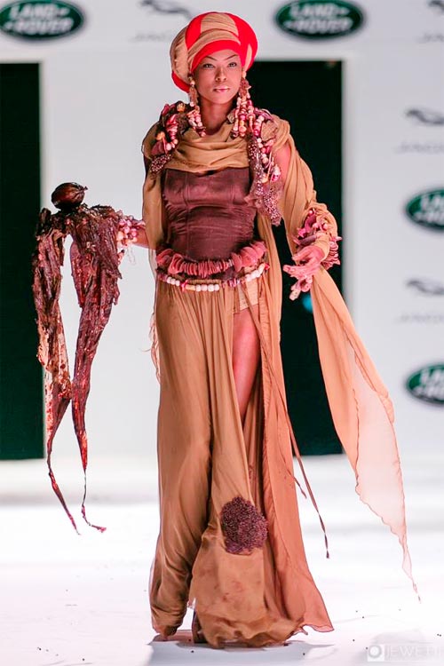 robe-061013-2.jpg