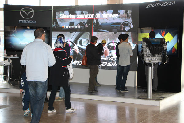 robots16-280416-11.jpg