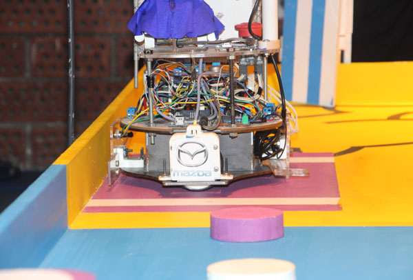 robots16-280416-9.jpg