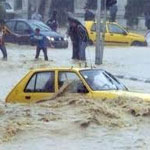 Routes bloquées à Béja en raison des pluies torrentielles