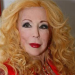 فيديو..الرقص على الدبكة في جنازة الفنانة اللبنانية صباح الشحرورة