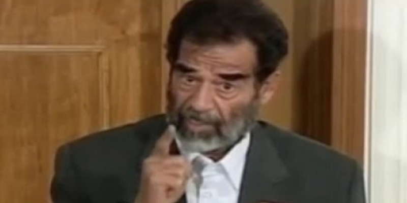ماذا قال صدام حسين قبل أيام من إعدامه؟