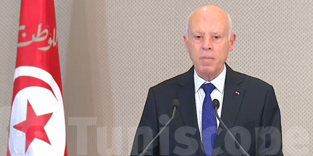 عاجل : قيس سعيد يشرف على موكب الاحتفال بيوم العلم