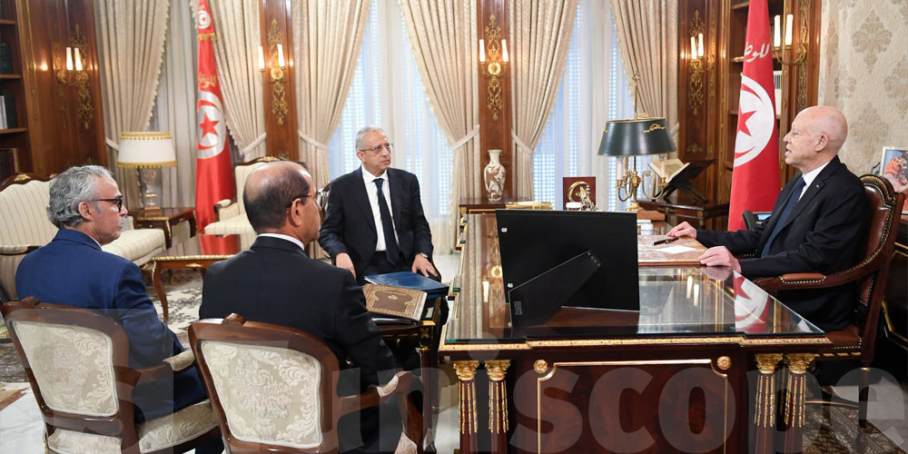 قيس سعيد : ''شعبنا العظيم سيحقّق بعون الله تعالى ما يريد، كما سيحبط كلّ شطحات التّشكيك ''