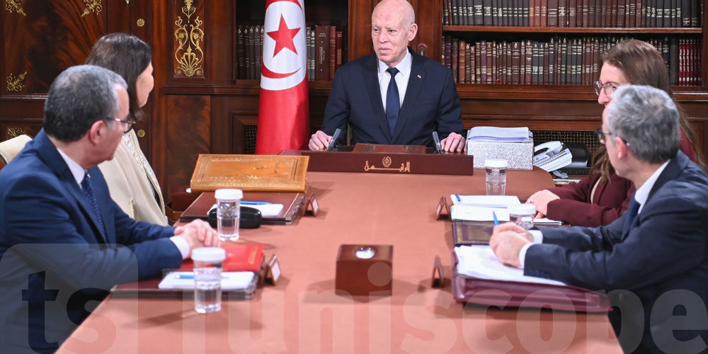 Kaïs Saïed met le focus sur les salaires et les pensions des retraités