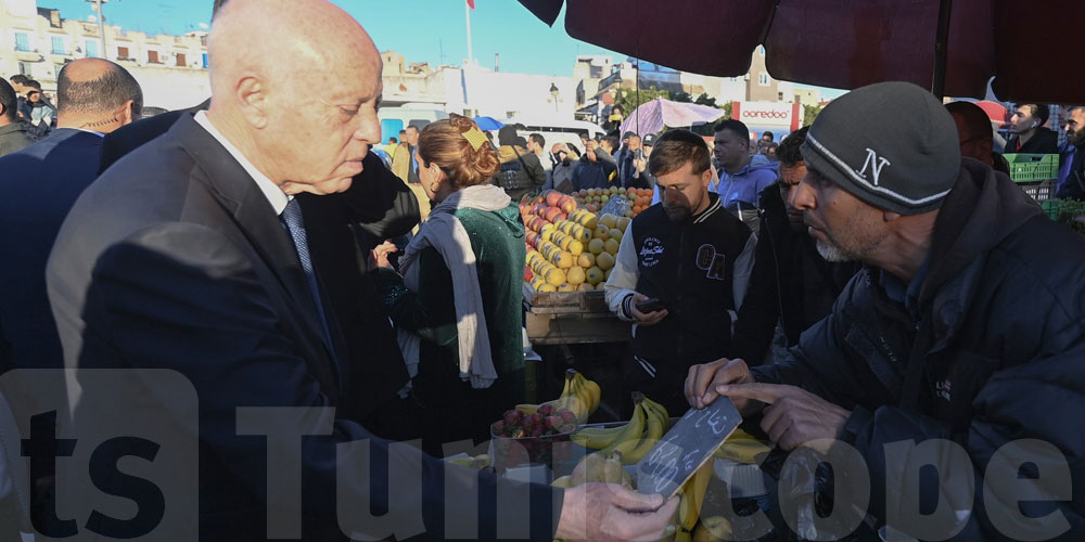 قيس سعيد من باب الفلة : '' لا تسامح مع من استولوا على ثروات البلاد ولن يترك الشّعب التّونسي كما يتصّور الواهمون''